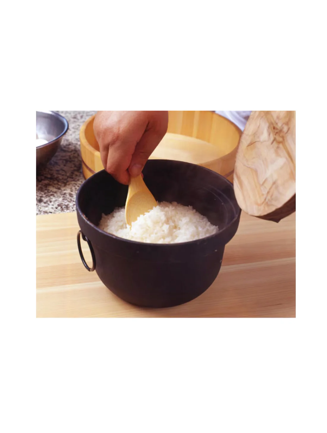 Nambu Tekki Cast Iron Rice Cooker 3 Cups | Wooden Lid 20cm | ICHI | Made in Japan